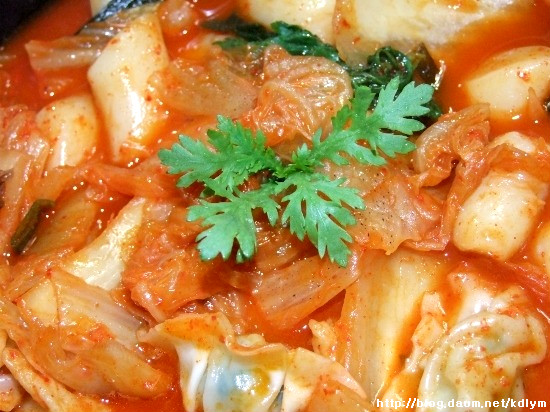 차린거 없이~. 칭찬받는 메뉴- 떡볶이 김치찌개