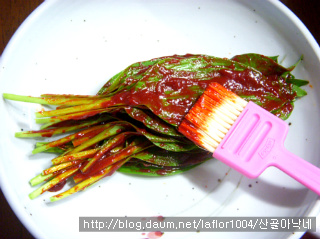 따라올 수 없는 맛!~ 산마늘고추장장아찌!!~~~
