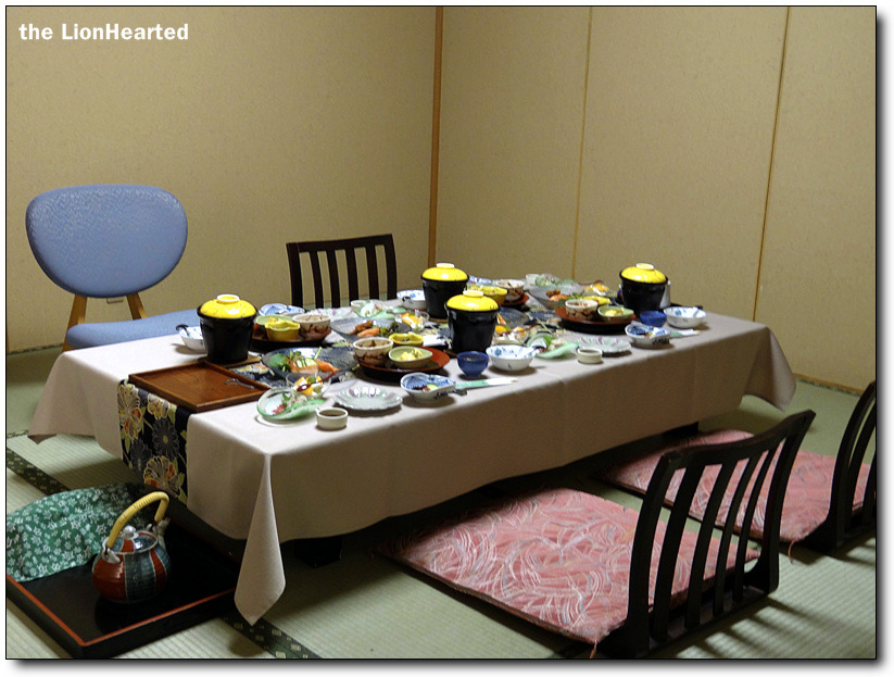 [다케토리테이 마루야마 (竹取亭円山)] 카쿠야히메와 달을 테마로 한 료깐의 계절의 재료로만 만드는 가이세키요리 [c