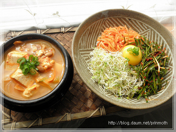 입맛이 나른할때는 부추 비빔밥~~~ㅎㅎㅎ