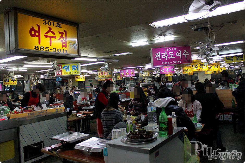 신림맛집-신림동의 명물인 순대타운 백순대와 순대곱창볶음의 맛.추억의 맛으로 기억하면 좋을듯-