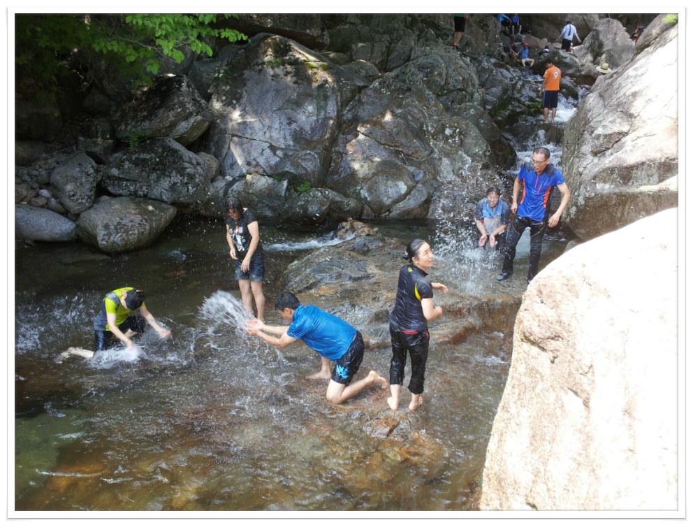 광양기업 백운산악회 8월 정기산행은 옥룡 진틀 계곡으로...
