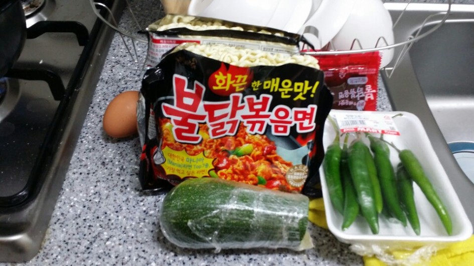 불닭볶음면 요리로 즐기기 !