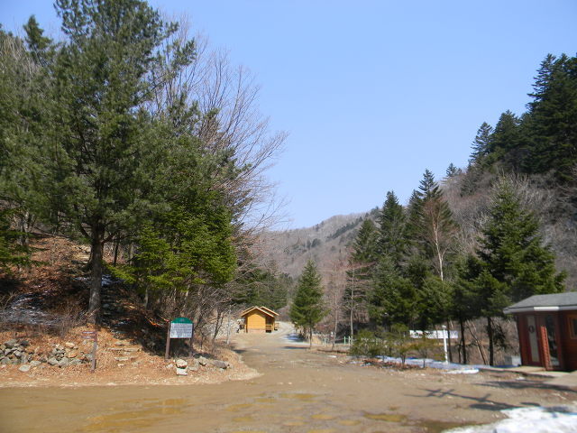 홍천 삼봉약수터 (삼봉자연휴양림), 운두령 고갯길