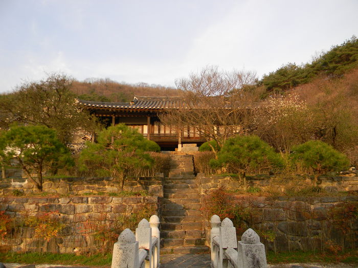 대전 무수동 유회당, 기궁재, 삼근정사