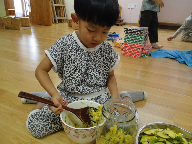 더블클릭을 하시면 이미지를 수정할 수 있습니다