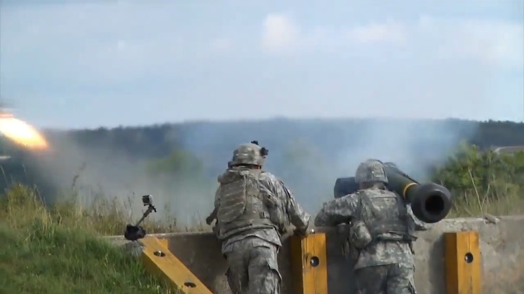 미군의 FGM-148 재블린 대전차 미사일 발사 훈련 - US Army FGM-148 Javelin Anti Tank Missile fire training 