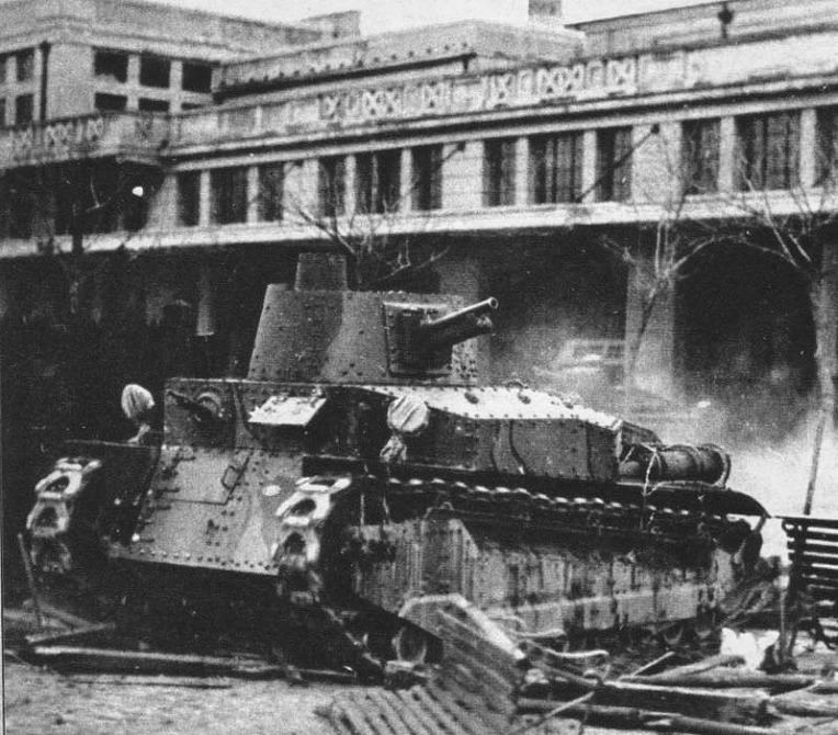중국 상하이 침략에 처음 사용한 일본 해군 육전대 89식 이고 전차  Japan Special Naval Landing Force first used I-Go Tank invaded Shanghai China